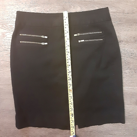 Banana Republic Skirt - Picture 8 of 9